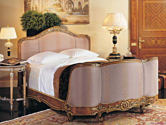 Итальянская кровать Queen Size Carved Bed H92